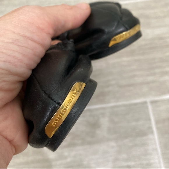 BURBERRY BOW DETAIL BROGUE BALLERINAS Black Gold 8 us It 38